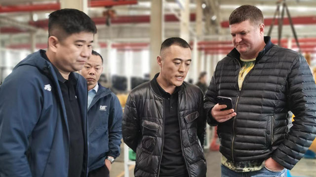 俄羅斯遠東客人參觀工廠